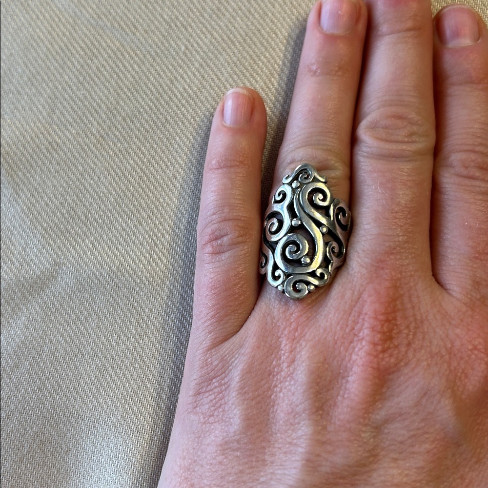 James Avery Silver Swirl Ring - Picture 3 of 5